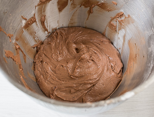 Как насчет кофейно-шоколадных капкейков с шоколадным кремом? Их так просто приготовить.