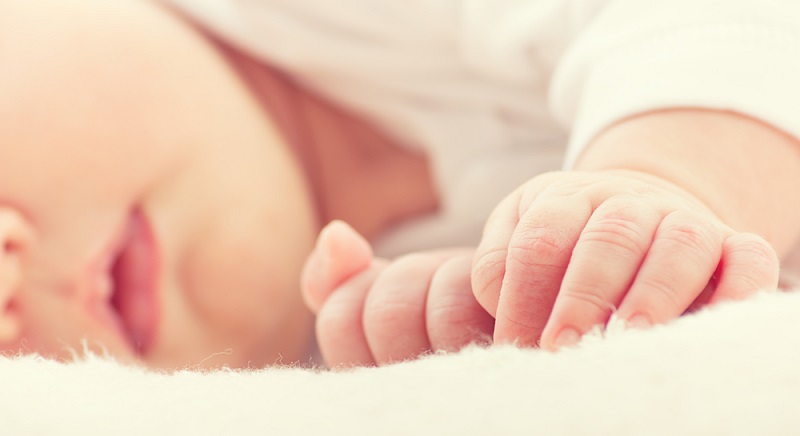 Знаки, которые подают младенцы! 15 подсказок для молодых мамочек и занятых бабушек. Понять маленького человека не так уж и сложно.
