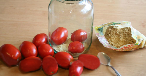Как сохранить помидоры свежими до Нового года: простой, но действенный трюк!
