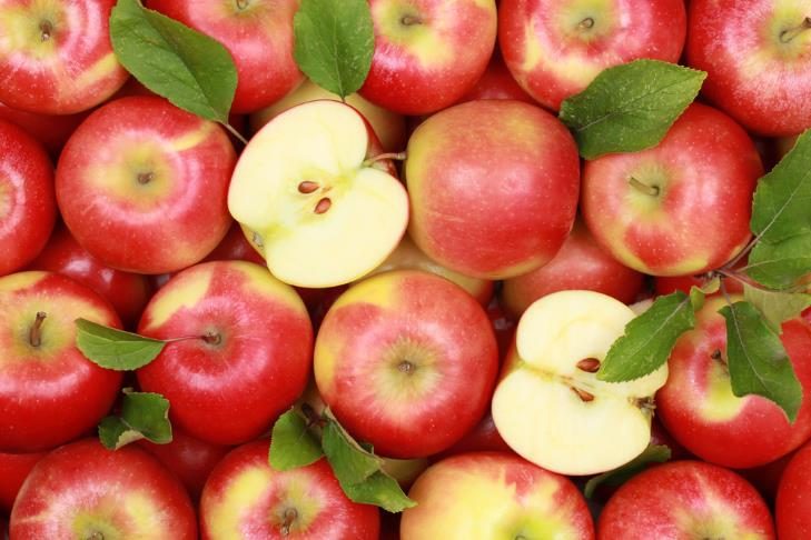 11 причин есть яблоки